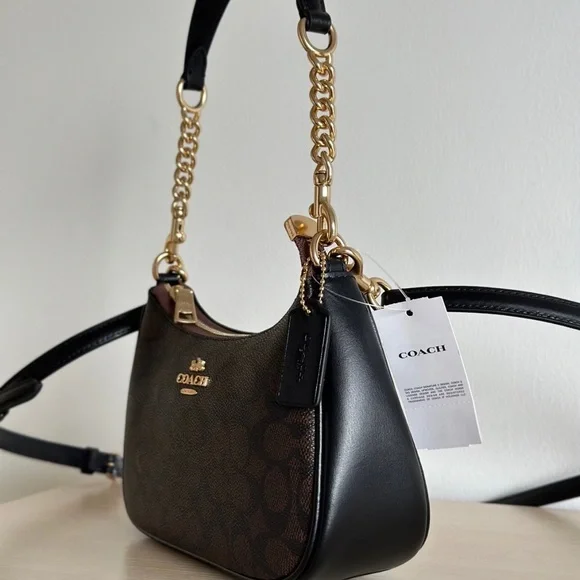 coach Teri Shoulder Bag In Signature Canvas - Picture 3 of 7